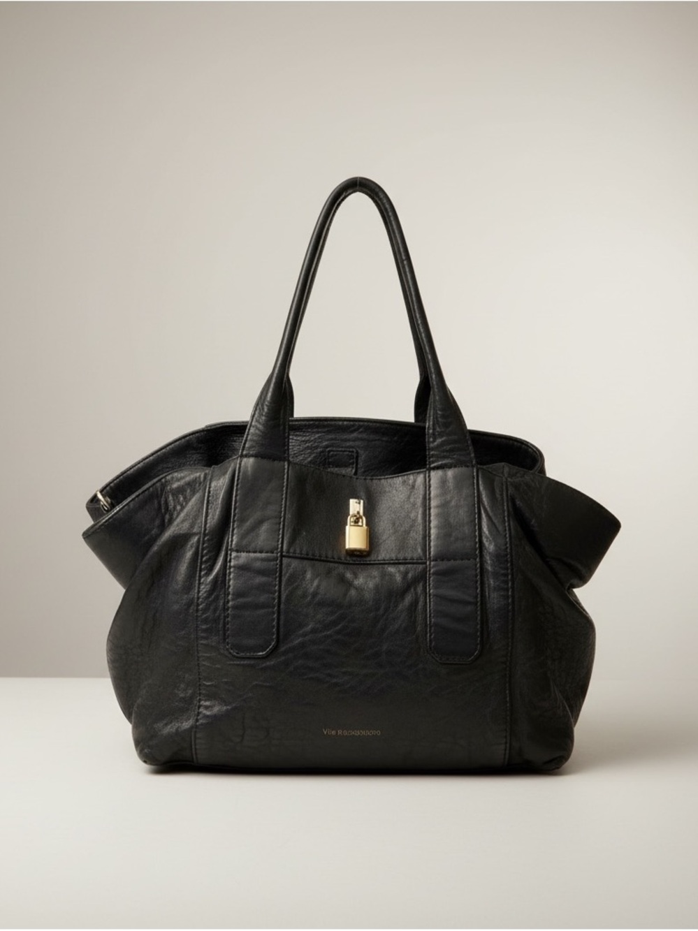 Via Repubblica Black Pebbled  Leather handbag Made In Italy